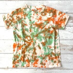Hanes Size 8 Boys Short Sleeve Shirt Tie Dye Orange Green Colors 100% Cotton